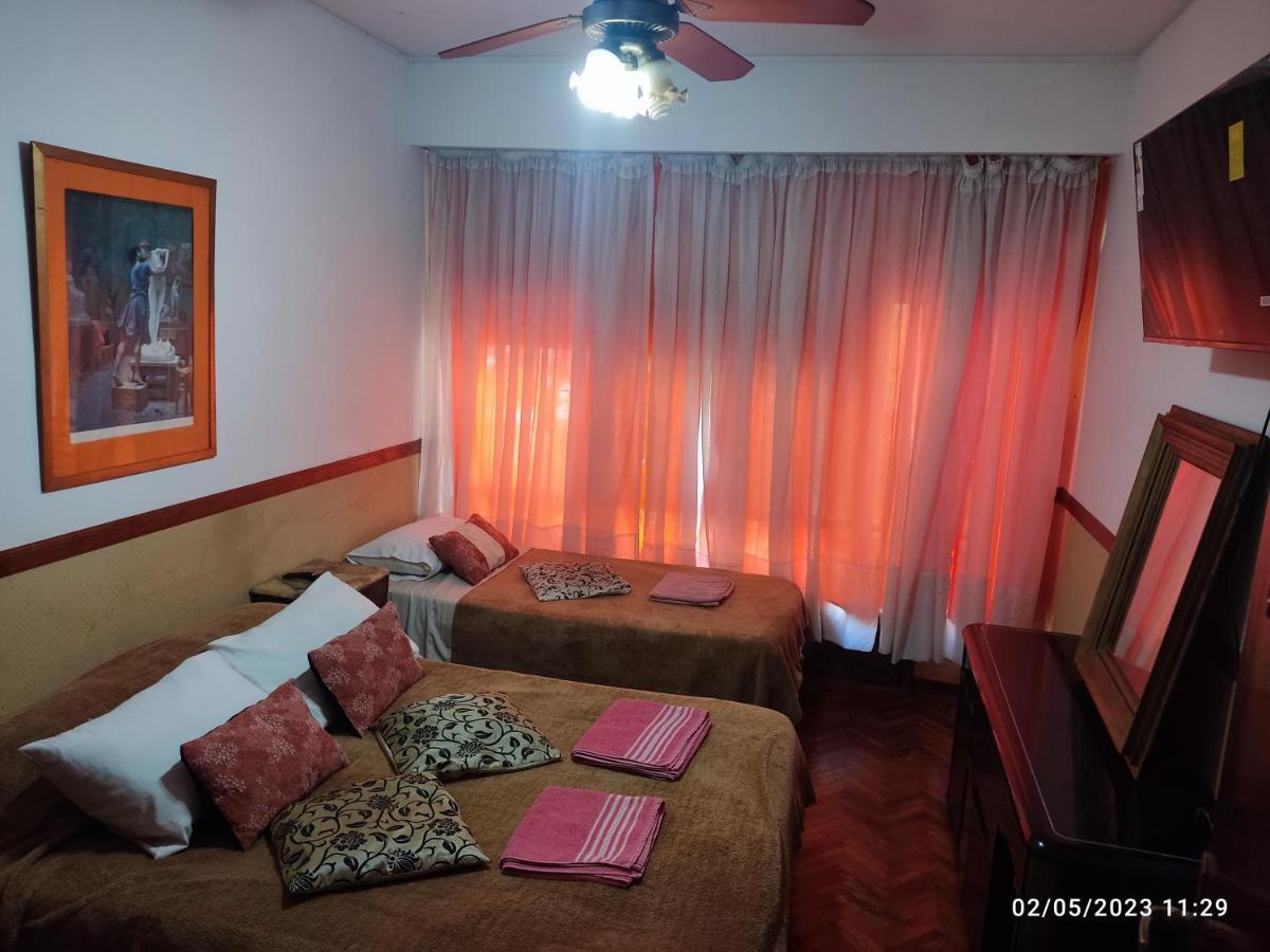 Hostel Olivos Esterno foto