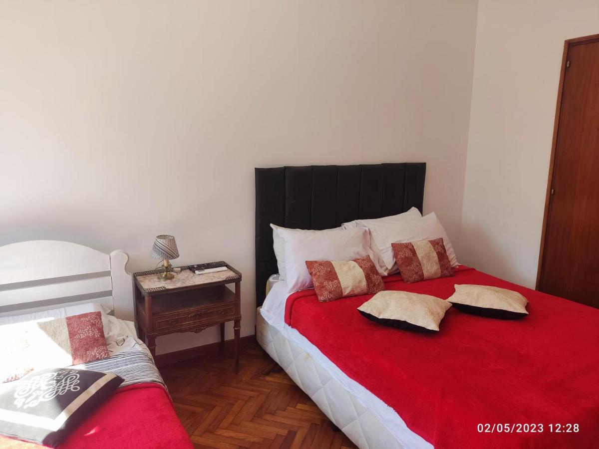 Hostel Olivos Esterno foto