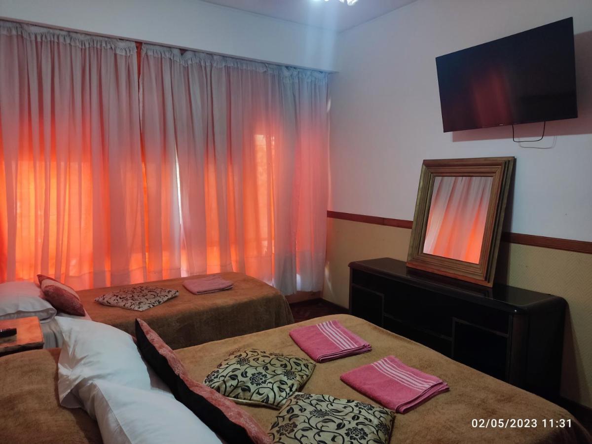 Hostel Olivos Esterno foto